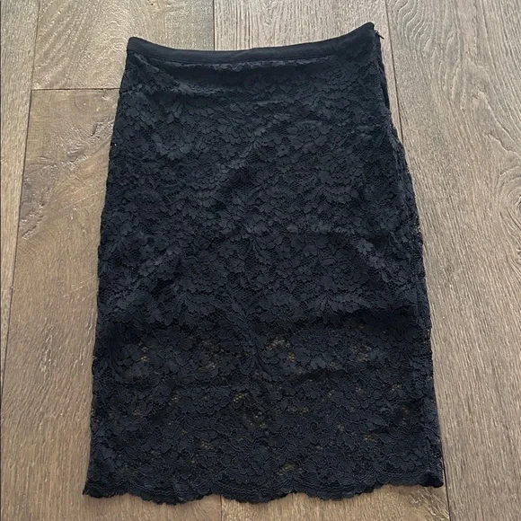 Hale Bob Black Lace Pencil Skirt - Picture 6 of 12